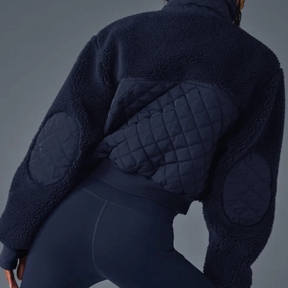 ALO Yoga Navy Blue Sherpa Edge Bomber Jacket Sz XS fits S also, NWT, PRICE FIRM - Picture 2 of 9